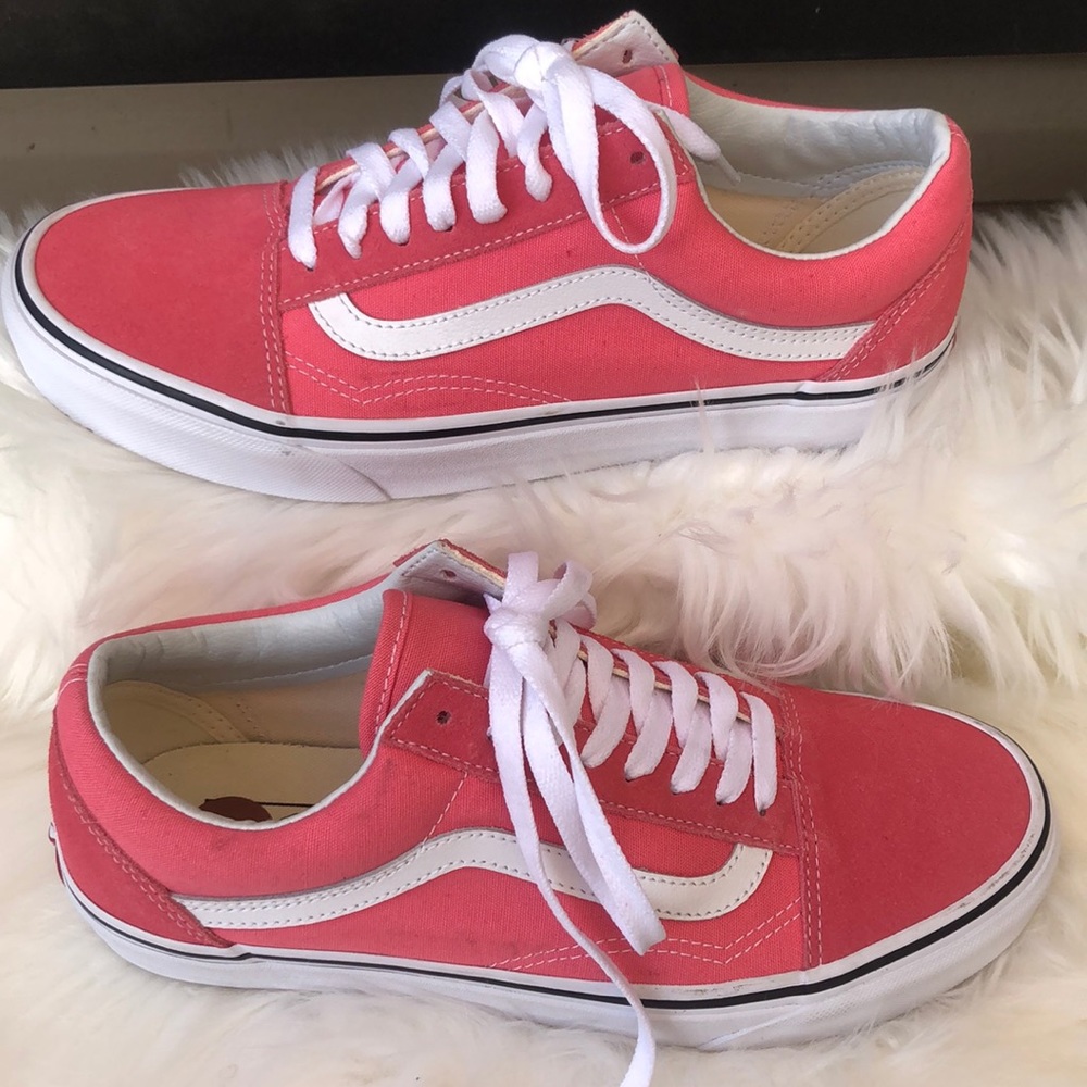 Vans off the wall size (9/1)woman(8)man🔥 - Picture 3 of 5